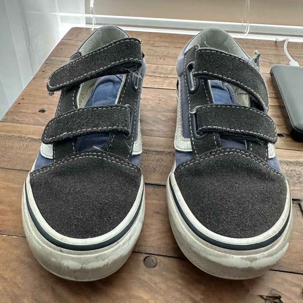 adidas Kids Sneakers - Navy and Blue